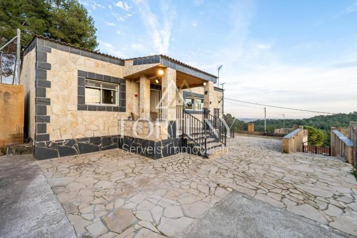 Chalet en venta en Alcover, Urbanización mas llorenc photo 0