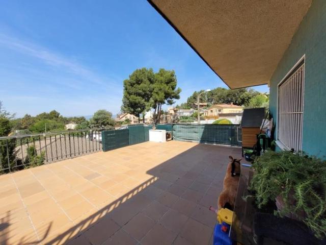 Chalet en venta en Subirats, Urbanizacion can rosell photo 0