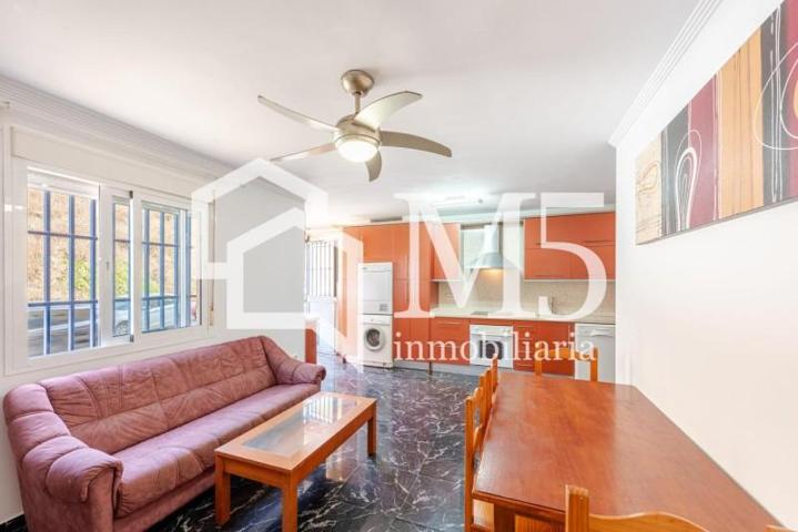 Piso en venta en Caleta de Vélez photo 0