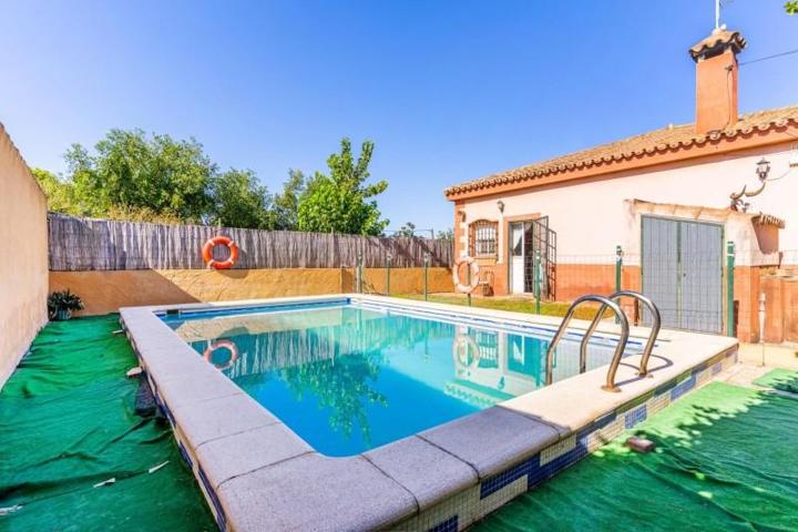 Chalet en venta en Chiclana de la Frontera, Pinar de los Franceses - Marquesado photo 0