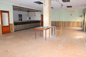 Edificio en venta en La Font d'En Carros, CENTRO photo 0