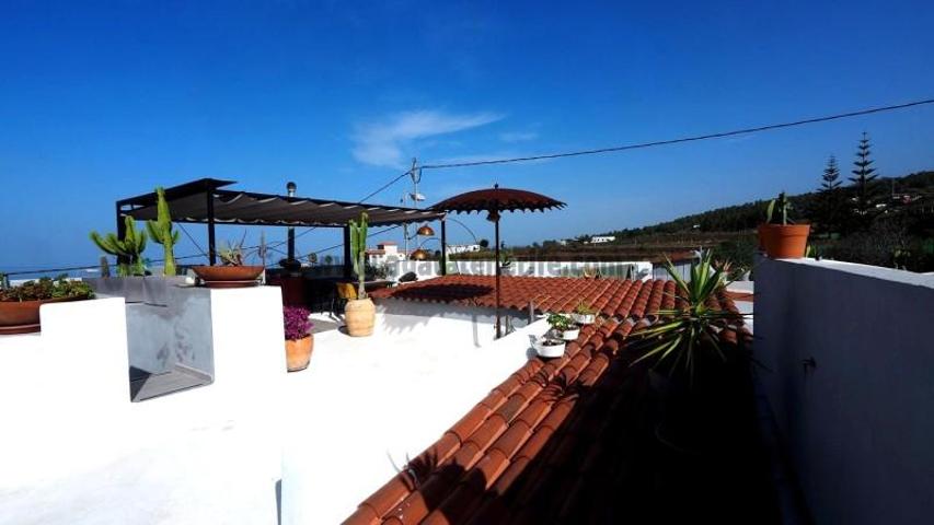 Casa con terreno en venta en Icod de los Vinos, Tenerife North photo 0