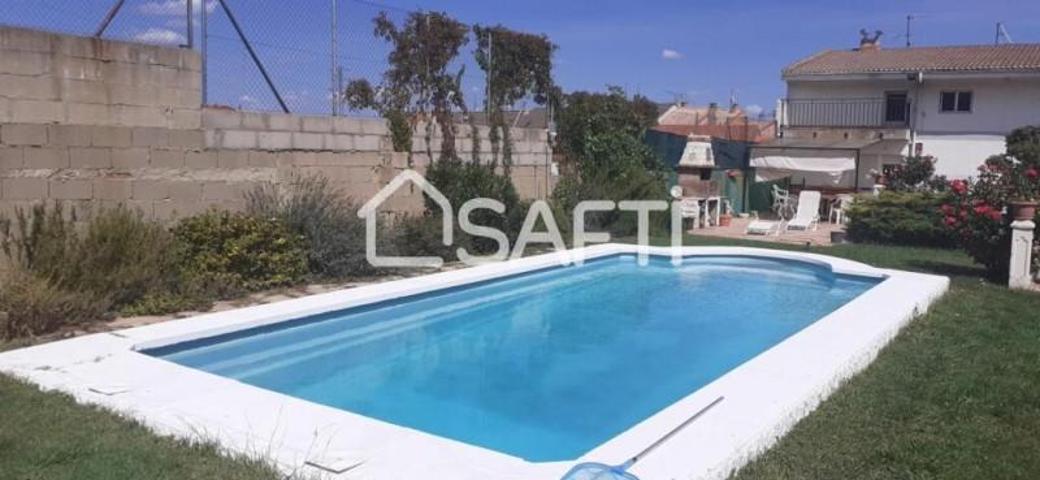 Casa en venta en San Andrés del Rabanedo photo 0