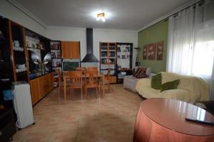 Chalet en venta en Plasencia, Calle Camilo José Cela, 10600 photo 0