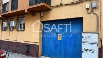 Garaje en venta en Plasencia photo 0