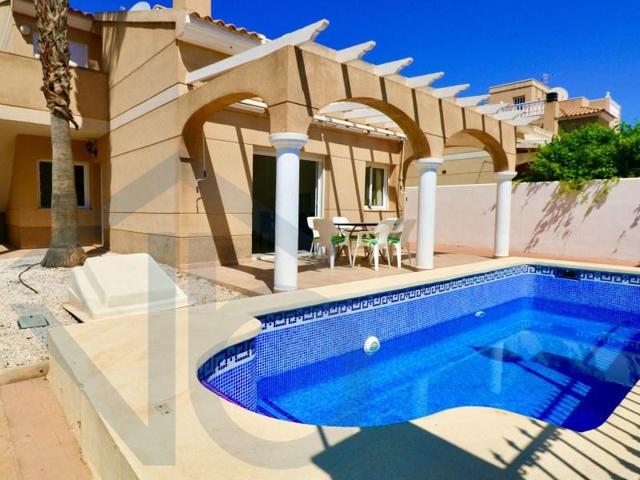 Chalet en venta en San Juan de los Terreros photo 0