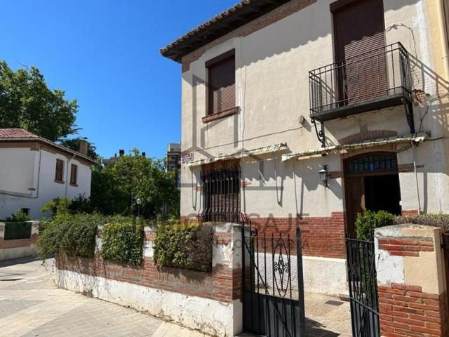 Chalet en venta en Palencia photo 0