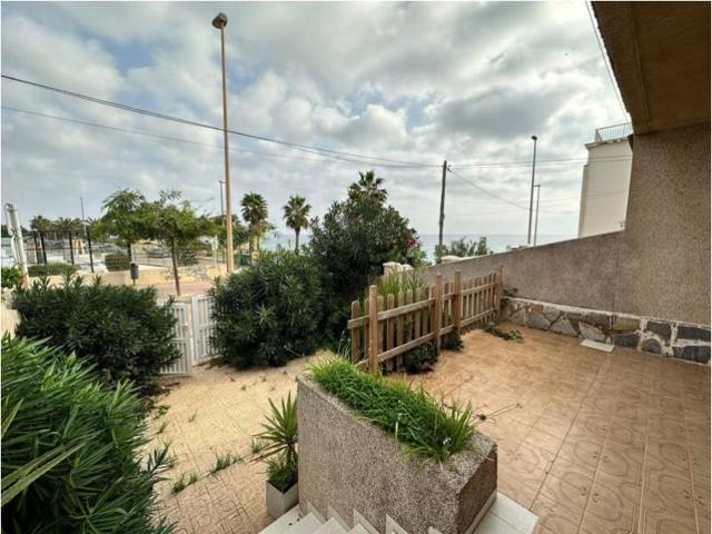 Chalet en venta en Pilar de la Horadada photo 0