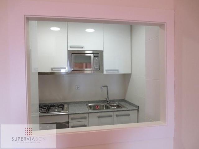 Piso en venta en Barcelona, El Guinardó photo 0