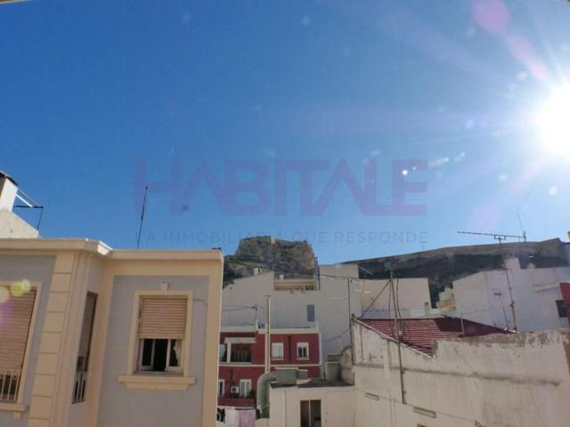 Piso en venta en Alicante, Centro Tradicional photo 0