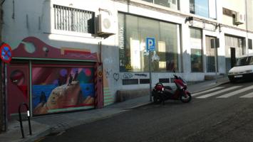 Local comercial en venta en Vigo, Avda. de Camelias photo 0