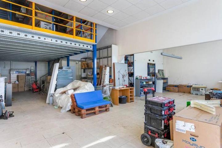 Nave industrial en venta en Sevilla, Nuevo Torneo photo 0