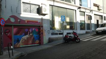 Local comercial en venta en Vigo, Avda. de Camelias photo 0