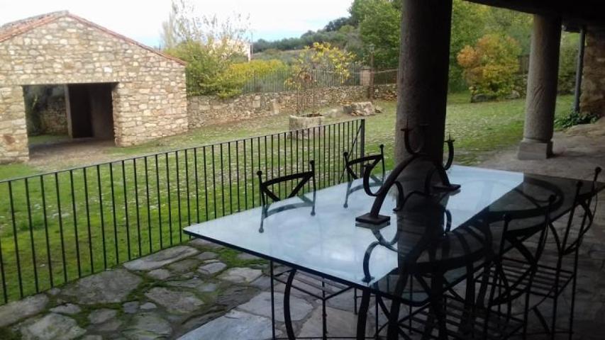 Adosada en venta en Pedroso de Acim, Pedroso de Acím photo 0