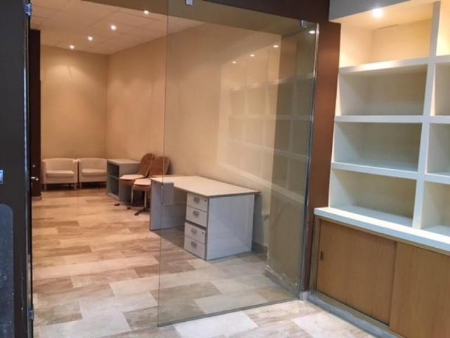 Local comercial en venta en Cádiz, Centro photo 0