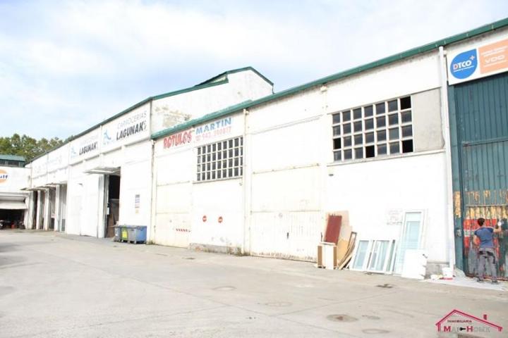 Local comercial en venta en Andoain, Andoain photo 0