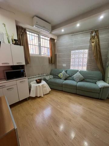 Piso en venta en Madrid, Calle de Matilde Landa, 28029 photo 0