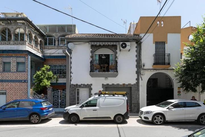 Adosada en venta en Maracena, Zona metropolitana photo 0