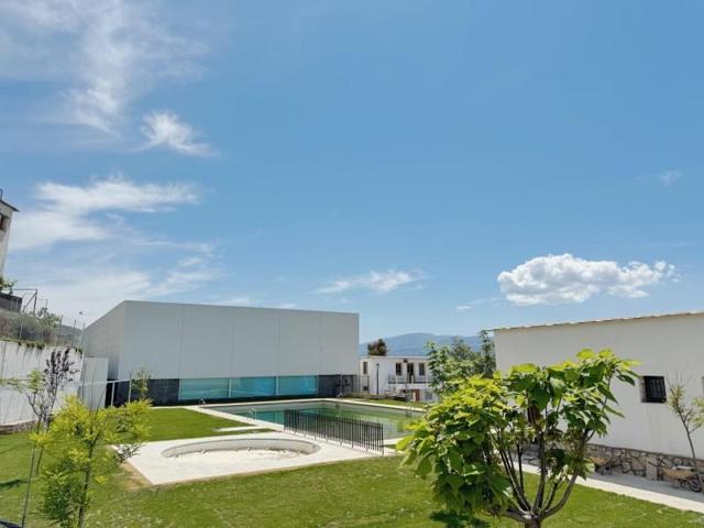 Chalet en venta en Ugíjar photo 0