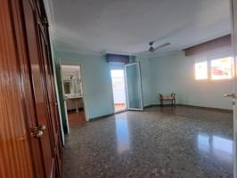 Piso en venta en Algeciras, Centro photo 0