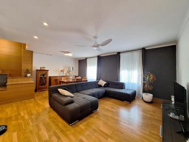 Casa en venta en Alzira, Alzira photo 0