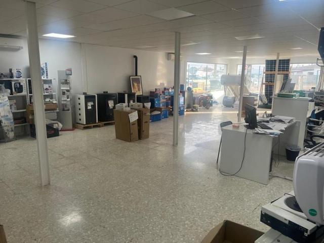 Nave industrial en venta en Chiclana de la Frontera, La Banda - Campo de Fútbol photo 0