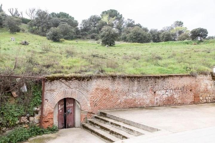 Local comercial en venta en Méntrida, Mentrida photo 0