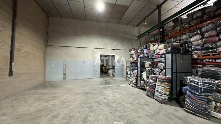 Nave industrial en venta en Albaida, Albaida photo 0