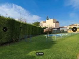 Adosada en venta en Bollullos de la Mitación photo 0