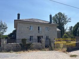 Casa con terreno en venta en Láncara photo 0