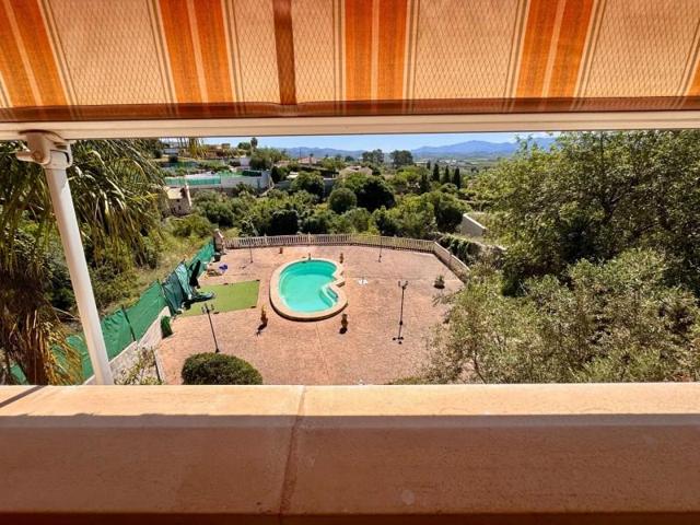 Chalet en venta en Benigànim photo 0