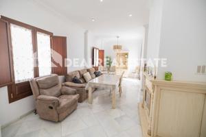 Casa en venta en Alcalá del Río, Andalucia photo 0