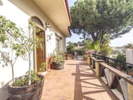 Chalet en venta en Isla Cristina photo 0