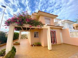 Chalet en venta en Puerto de Mazarrón, Barrio San Isidro photo 0