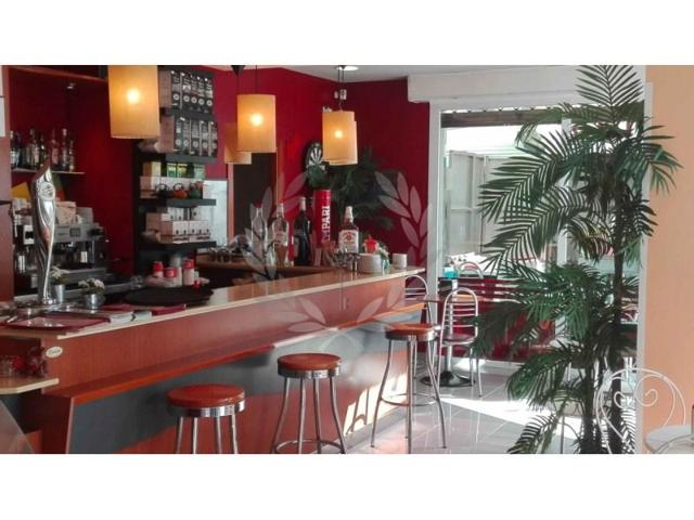 Local comercial en venta en Roses photo 0