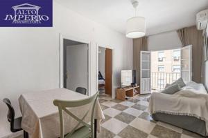 Piso en venta en Granada, Arabial photo 0