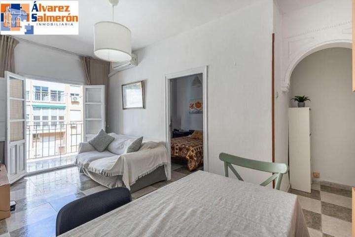 Piso en venta en Granada, Arabial photo 0