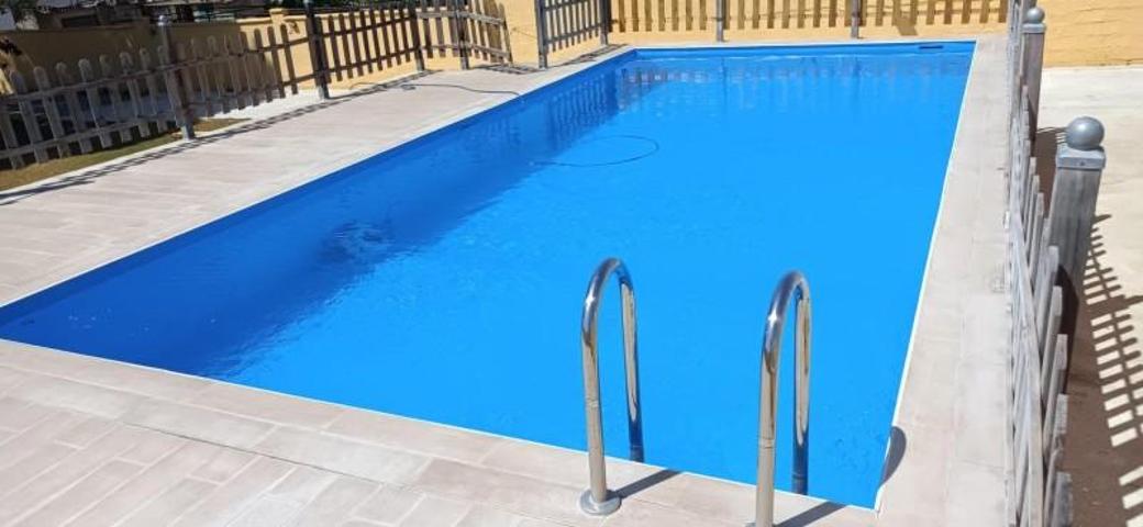 Chalet en venta en Chiclana de la Frontera, Pinar de los franceses photo 0