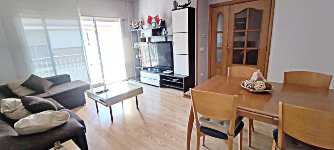 Piso en venta en Pineda de Mar, Poblenou photo 0