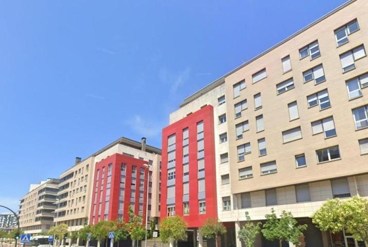 Piso en venta en Barakaldo, Lasesarre photo 0