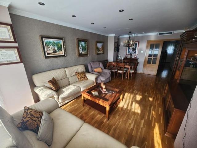 Piso en venta en Villarreal, Avda. Francia photo 0