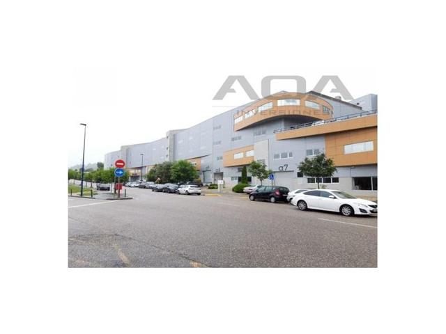 Nave industrial en venta en Vigo, Valadares photo 0