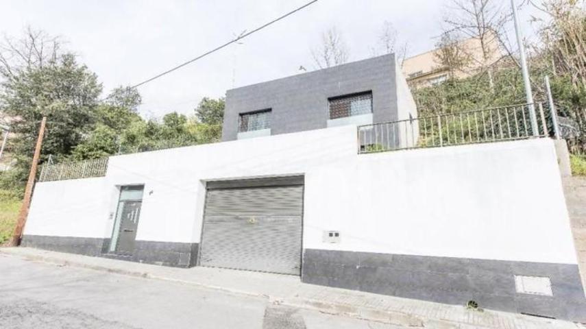 Chalet en venta en Sant Pere de Vilamajor, Vallserena photo 0