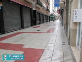 Local comercial en venta en Calella, Cèntric photo 0