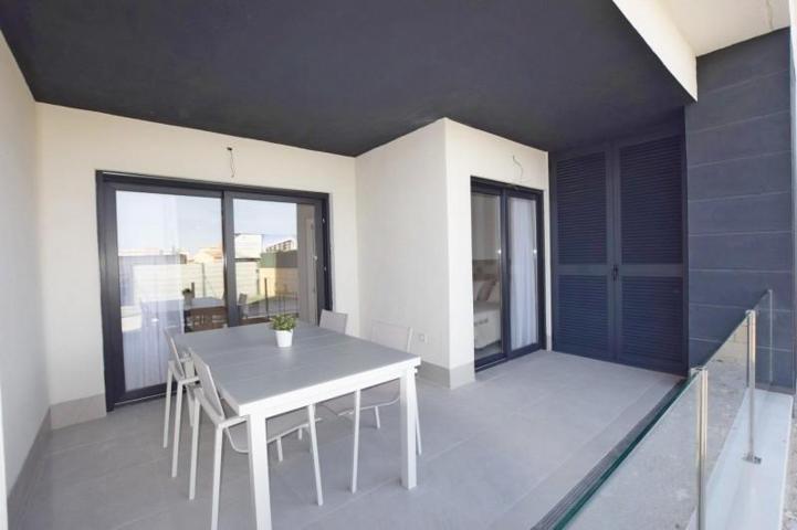 Apartamento en venta en Torrevieja, Torre la mata photo 0