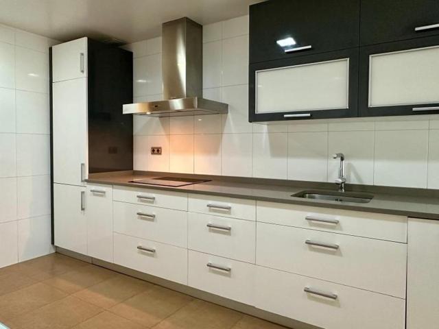 Planta baja en venta en Noáin, --- photo 0