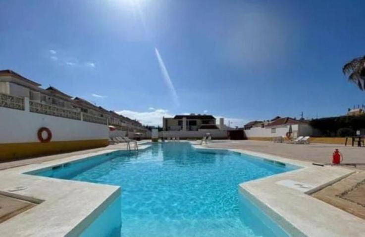 Adosada en venta en Puerto del Rosario photo 0