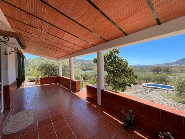 Casa con terreno en venta en Alora, Alora photo 0