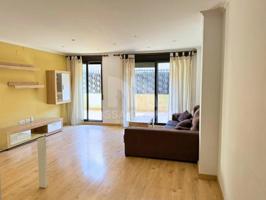 Planta baja en venta en Sagunto, Avda de Abril - 9 de Octubre photo 0