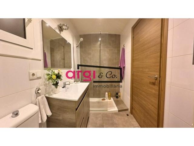 Piso en venta en Viladecans photo 0